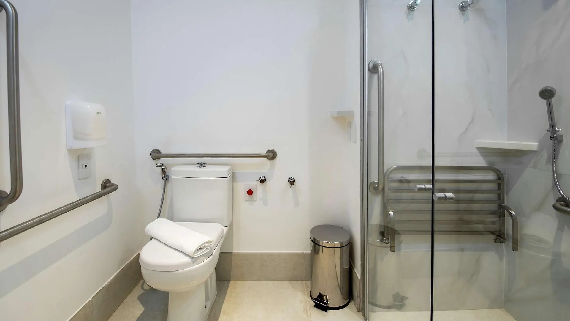 Hampton By Hilton Guarulhos Airport Hotel