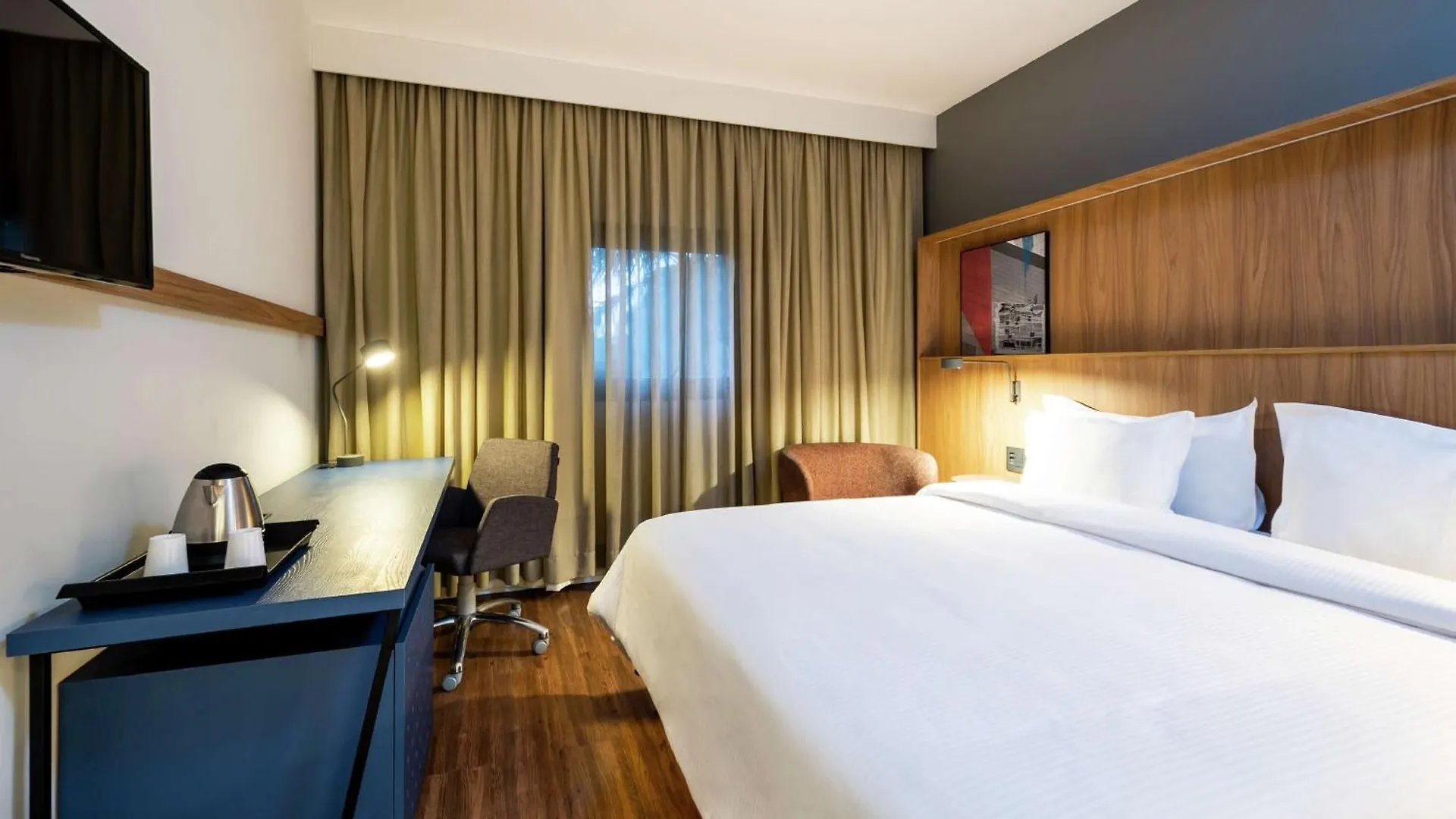 Hampton By Hilton Guarulhos Airport Hotel